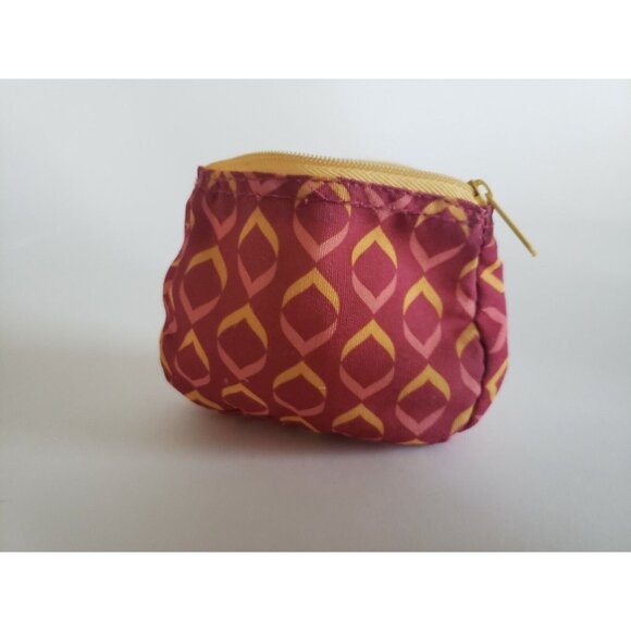 Chik-Fil-A Kids Pretend Cosmetic Red Bag And Trivia Word Game  (For Girls) - Picture 4 of 12